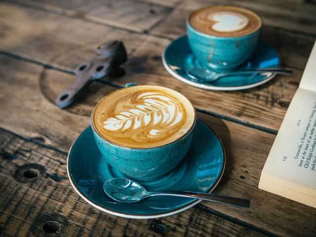 Triks for å gå ned i vekt ved å drikke kaffe